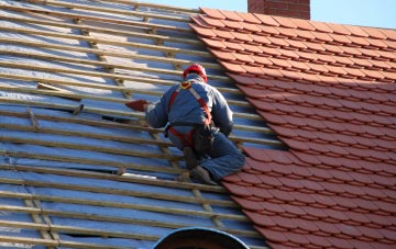 roof tiles Morningthorpe, Norfolk